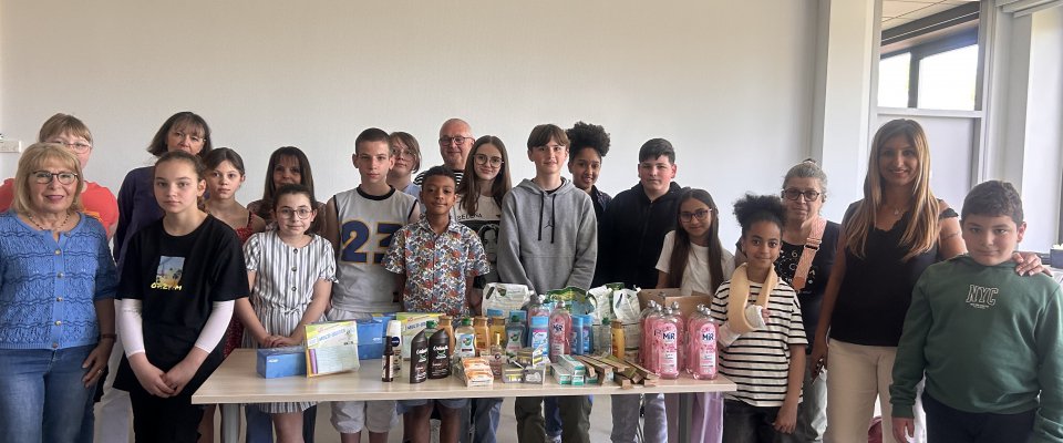 CMJ : Don de produits d'hygiène à Saint-Vincent de Paul
