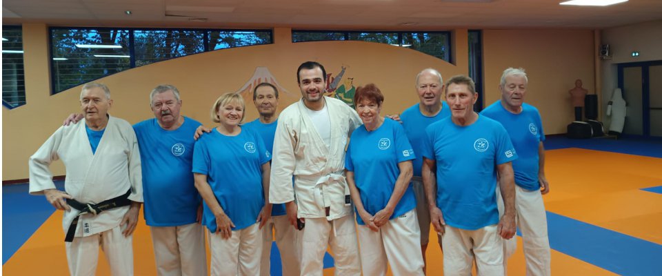 Les caméras de la chaîne LCI au Dojo du Garang