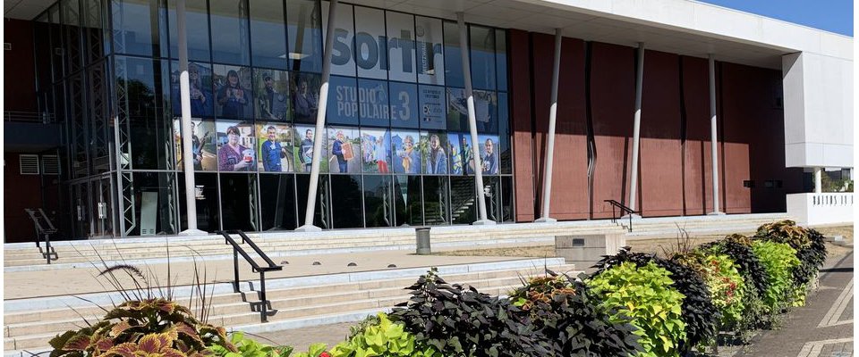 Studio Populaire sur la façade de Baltus