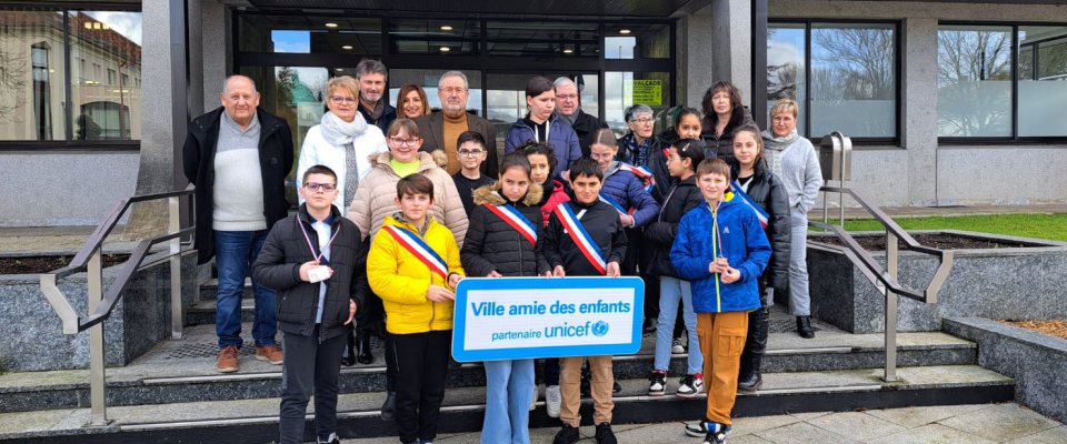 Reception du panneau UNICEF - Ville amie des enfants